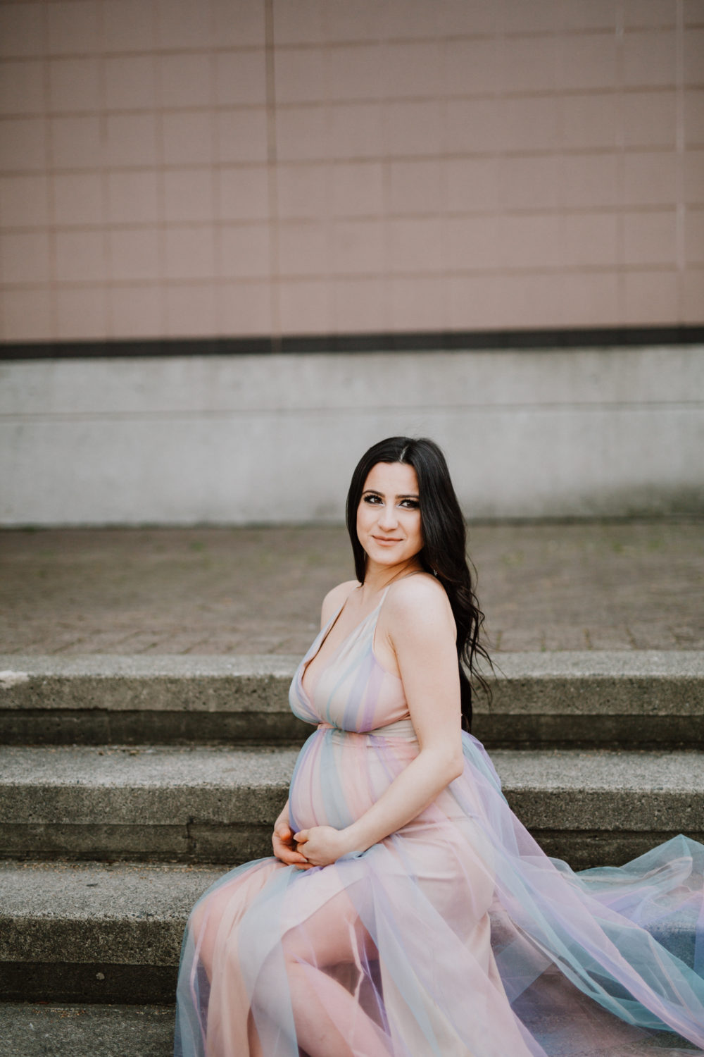 bride posing at new Westminster maternity photoshoot
