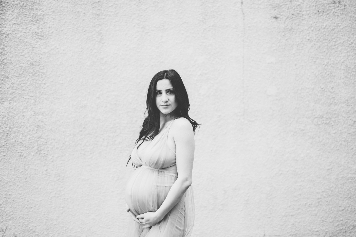 bride posing at new Westminster maternity photoshoot
