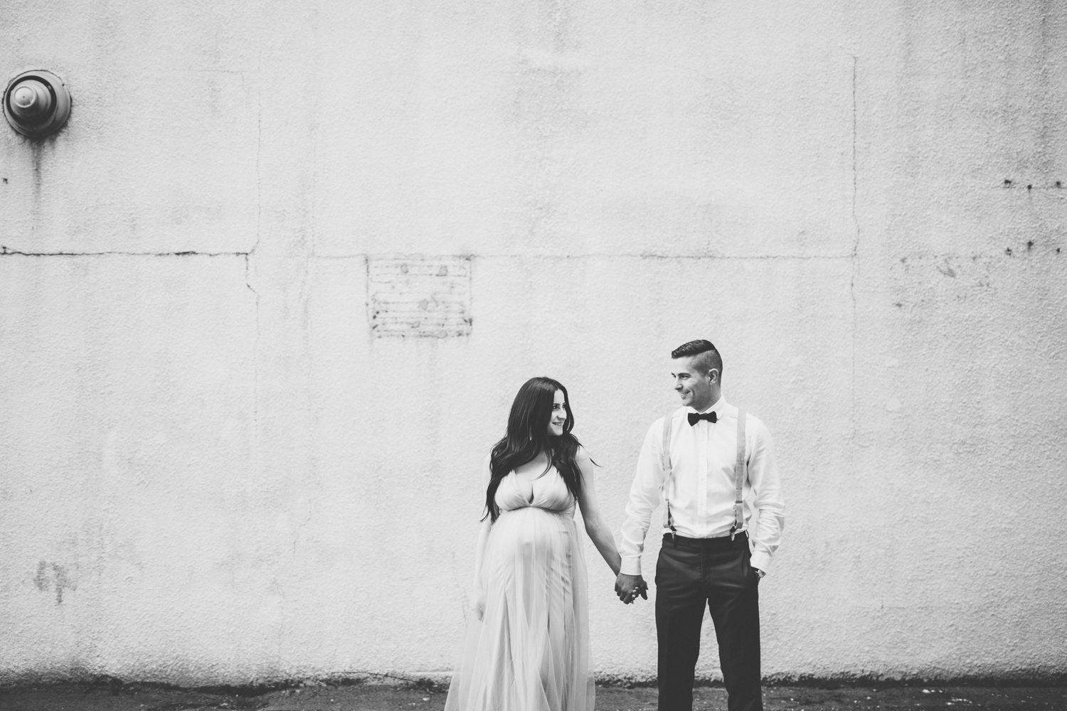 couple posing at new Westminster maternity photoshoot