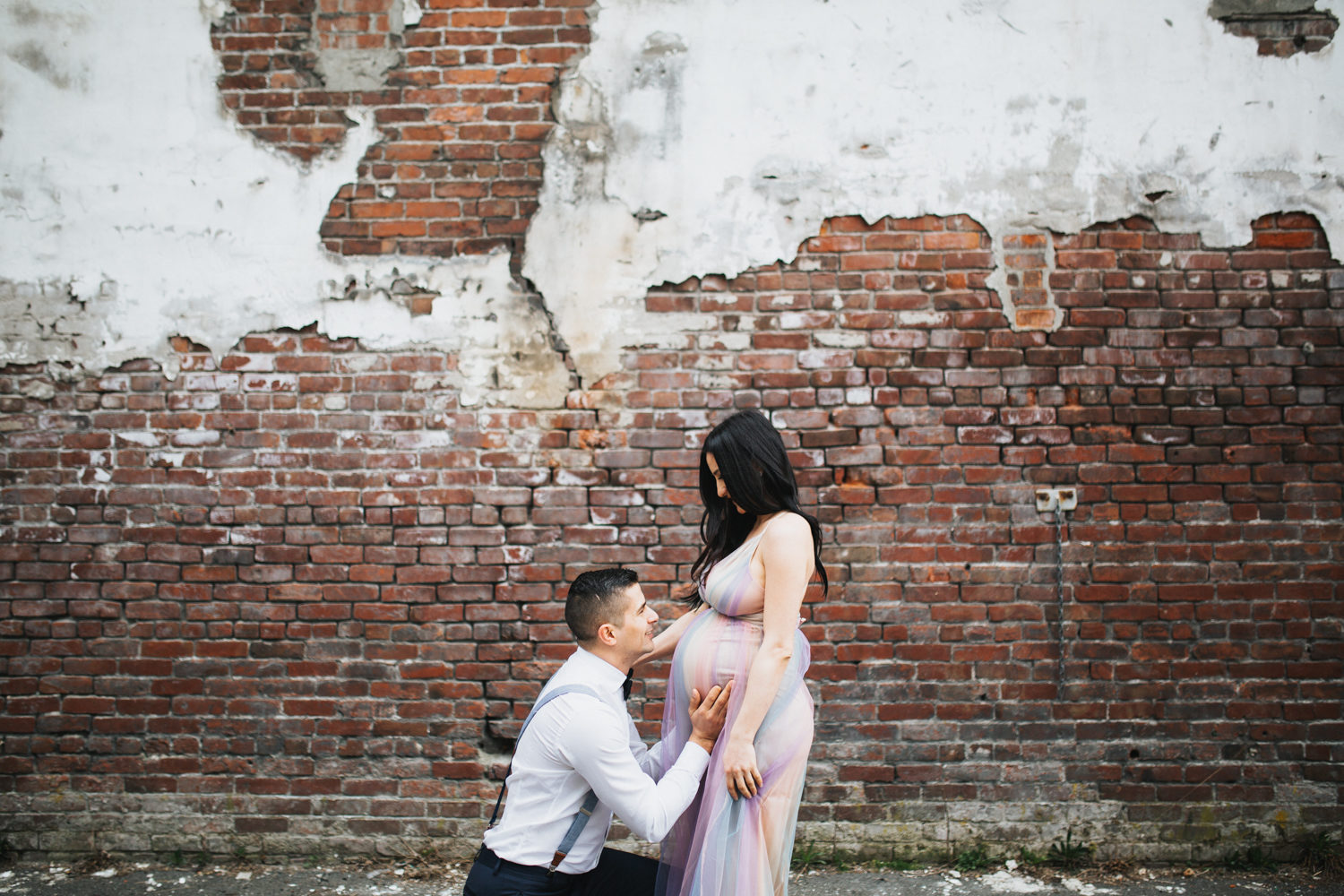 couple posing at new Westminster maternity 